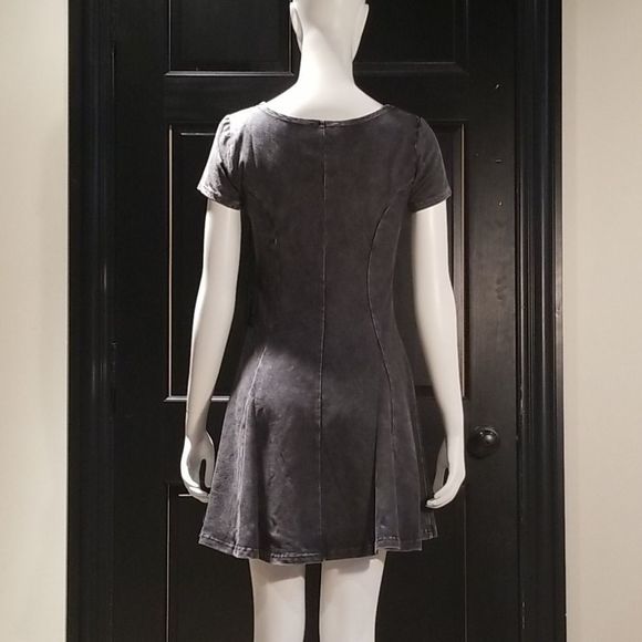 Forever 21 Oil Wash Skater Dress - Picture 3 of 4